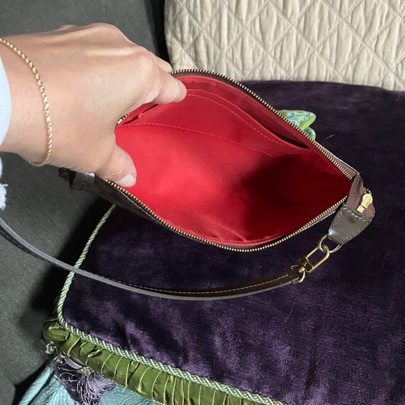 Louis Vuttion Pochette NM - Picture 4 of 12